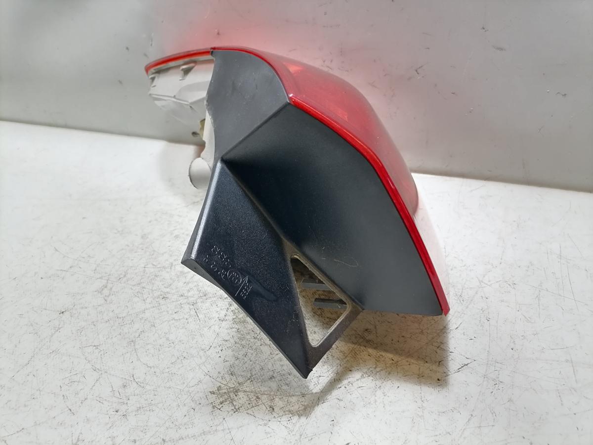 Opel Astra J Sportstourer original R&uuml;cklicht R&uuml;ckleuchte Schlussleuchte rechts Kombi Bj.2012